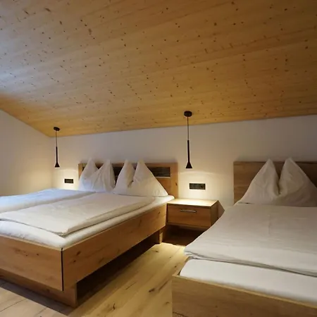 For 5 People * Ried im Zillertal